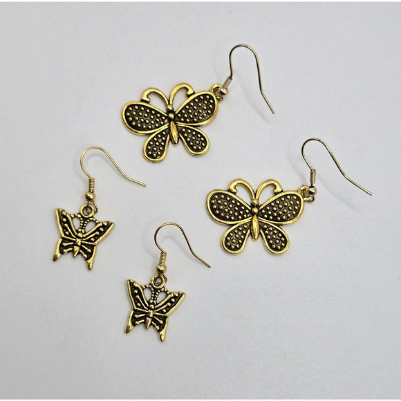 Butterfly Earrings Goldtone Pierced Dangle Textured Cute Whimsy Nature Pair Of 2 - Picture 1 of 7
